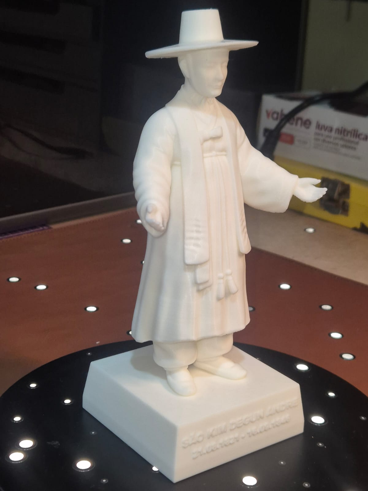 Projeto Kim — etapa e detalhes da miniatura personalizada